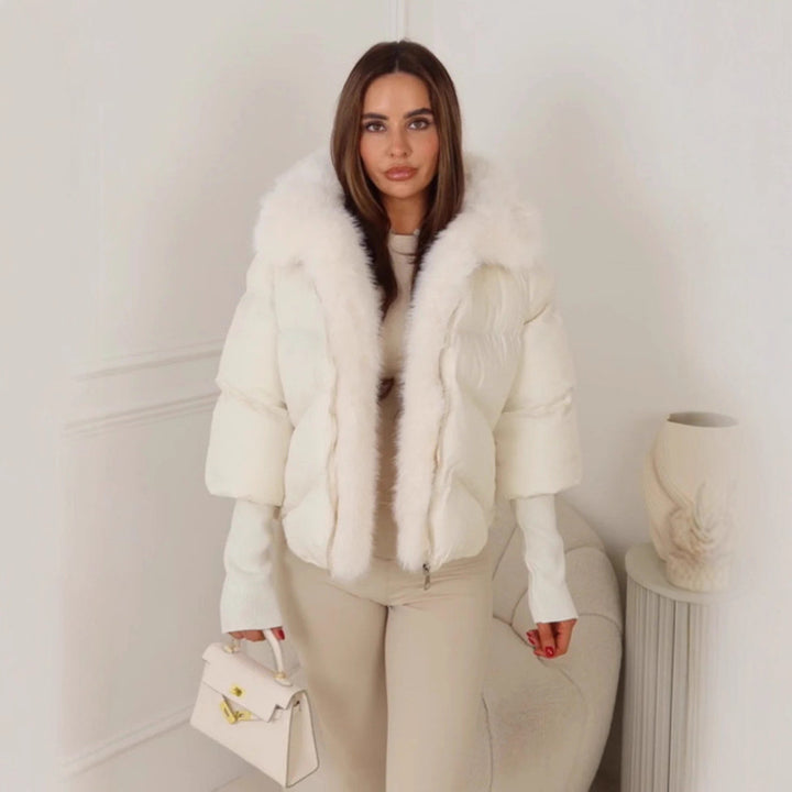 Kvinders vinterjakke med luksuriøs faux fur krave og polstret design Stilla