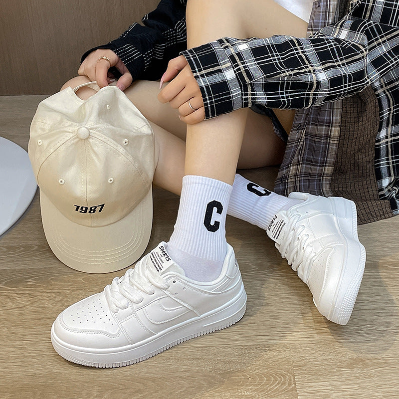 Dame Komfortable Sneakers i sportsligt design med åndbart overmateriale og fleksibel sål Stilla
