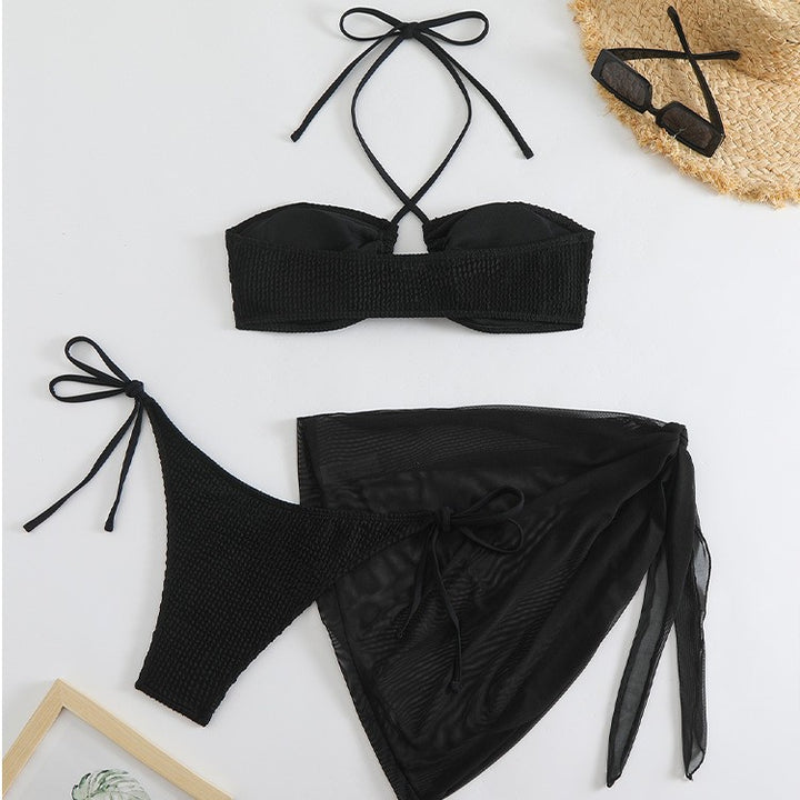Dame bikini-sæt med trendy bandeau-overdel og luftigt omslagsyr Stilla