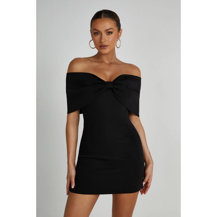Dame Off-Shoulder Minikjole med elegant sløjfe-applikation Stiila