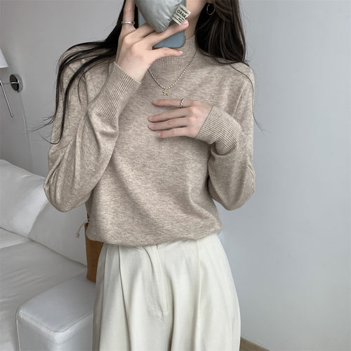 Dame finstrikket sweater med moderne ståkrave og afslappet pasform Stilla