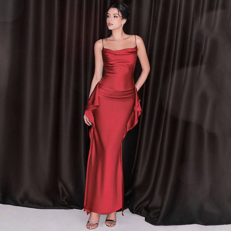 Dame maxikjole med asymmetrisk drapering og elegante spaghetti-stropper Stilla