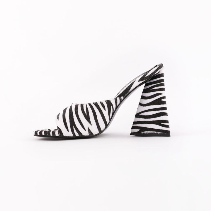 Femme Open-Toe Block Heel Mules med Bold Stripe Design Stilla