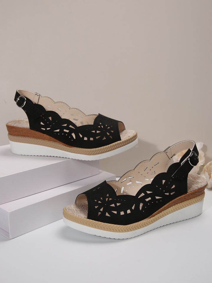 Dame Komfort Sandaler med florale udsparinger og justerbar rem Stilla