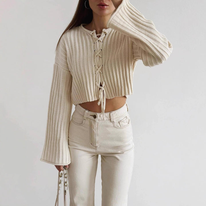 Kvindernes løse strikket sweater med kabeldesign Stilla