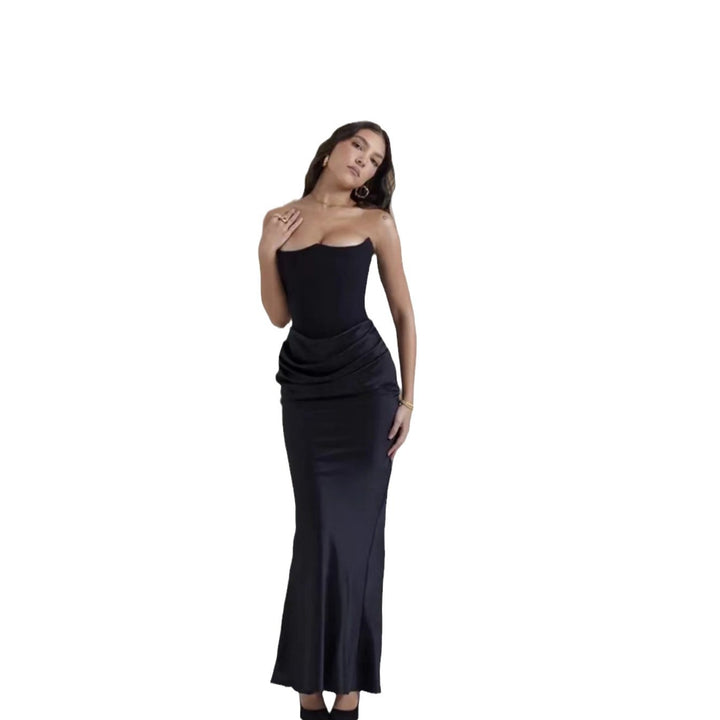 Dame lang aftenkjole med figursyet snit og elegant bustier-design Stilla