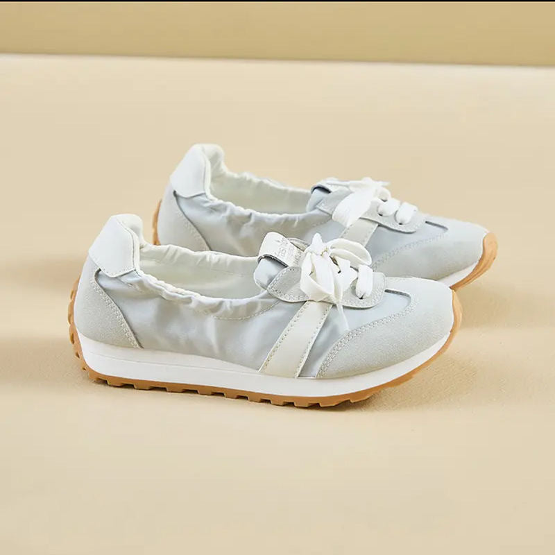 Femme Letvægts Løbesneaker med strækbart Design Stilla