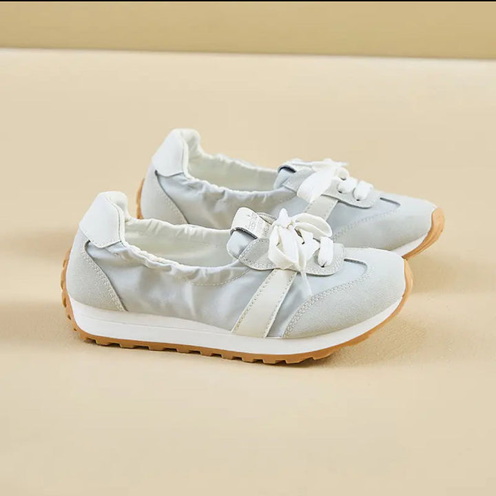 Femme Letvægts Løbesneaker med strækbart Design Stilla