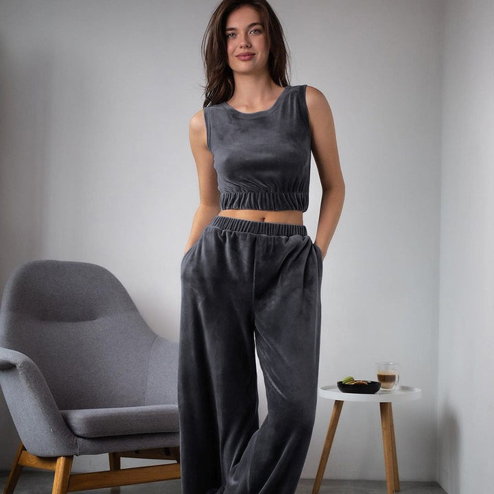 Dame Loungewear-sæt med elastisk talje og ærmeløs Crop-Top Stilla