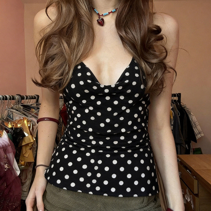 Damen Haltertop mit polka-dots Design und figurbetontem Schnitt Skovae