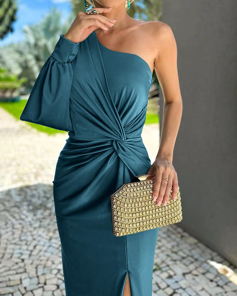 Dame elegant maxikjole med asymmetrisk snit og slids Stilla