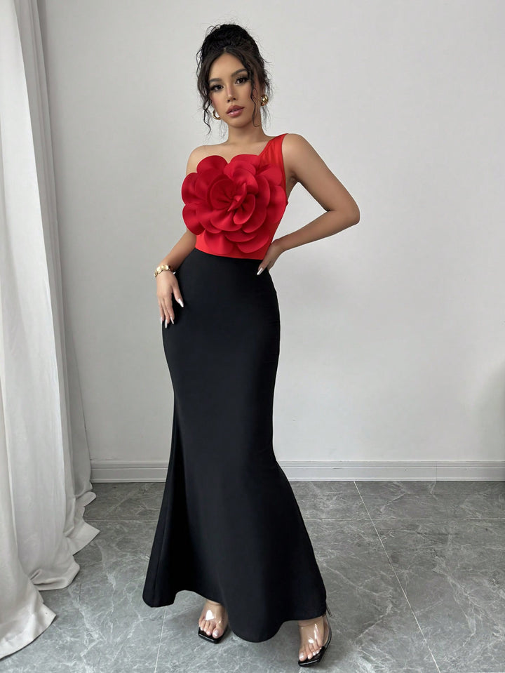 Dame Elegant Maxikjole med voluminøst blomsterskørt og asymmetrisk kant Stilla