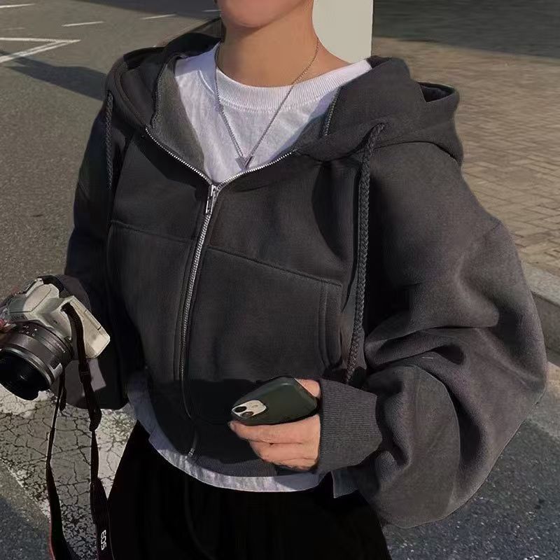 Kvindernes kortede hoodie med lynlås og afslappet stil