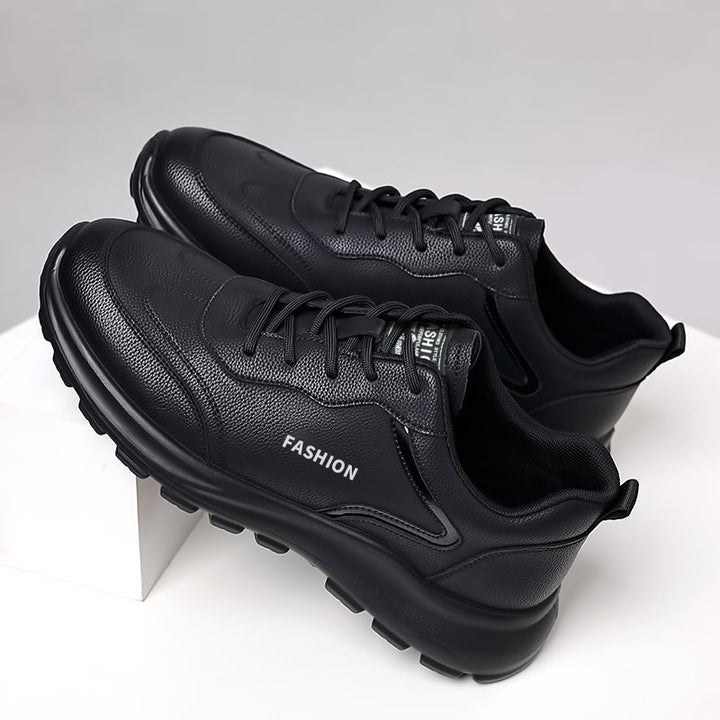 Herrer Sporty Sneakers med skridsikker sål og åndbart overmateriale Stilla