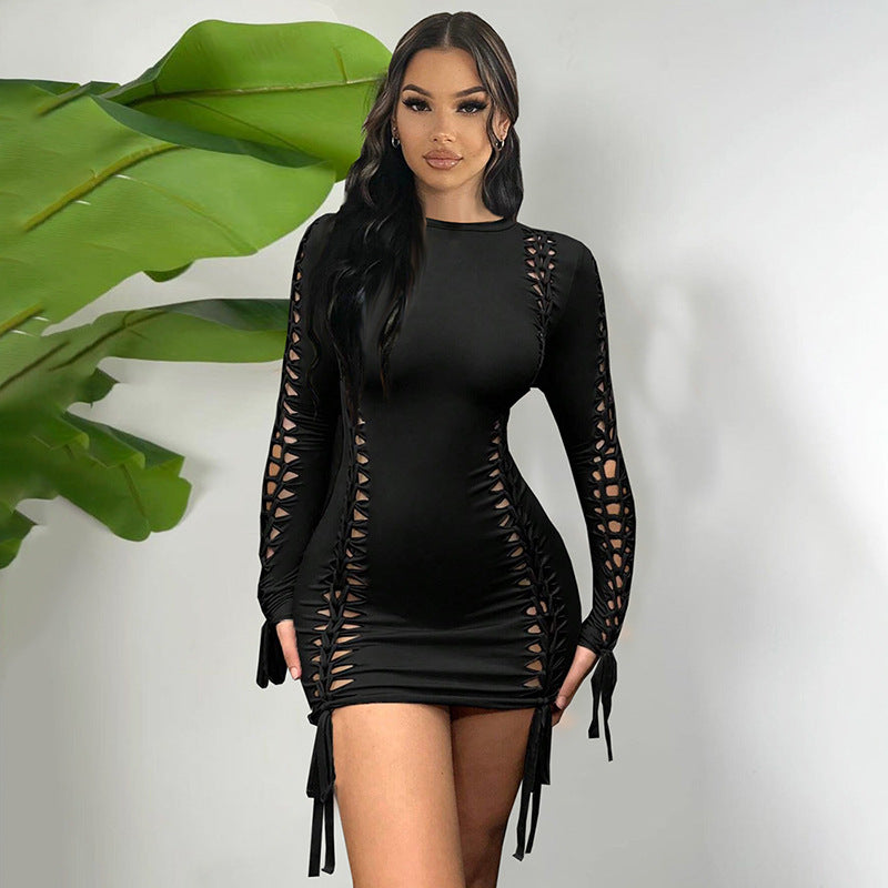 Dame Sexet Minikjole med raffinerede Cut-Outs og Rynkedetaljer Stilla