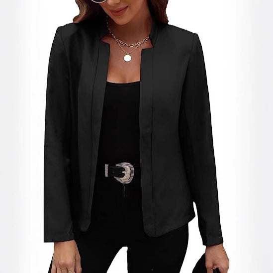 Dame elegant blazer med moderne snit og diskret knapdetalje Stilla