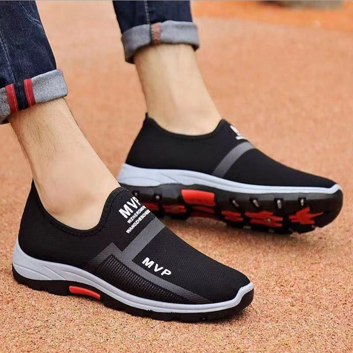 Femme Slip-On Sports Sneakers til daglig komfort og ydeevne Stilla