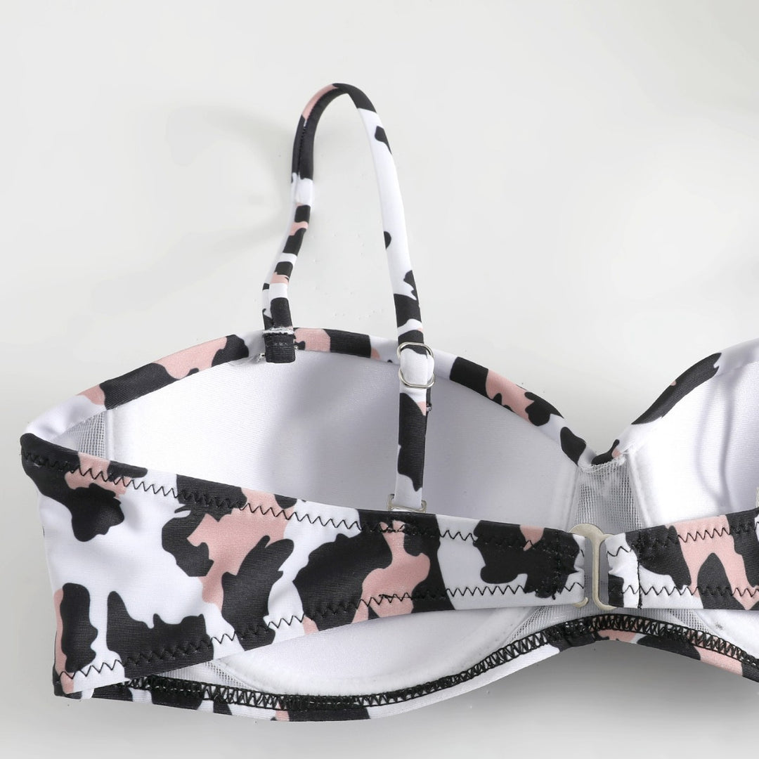 Dame bikini-sæt med moderigtig leopardmønster og højt skåret trusse Stilla