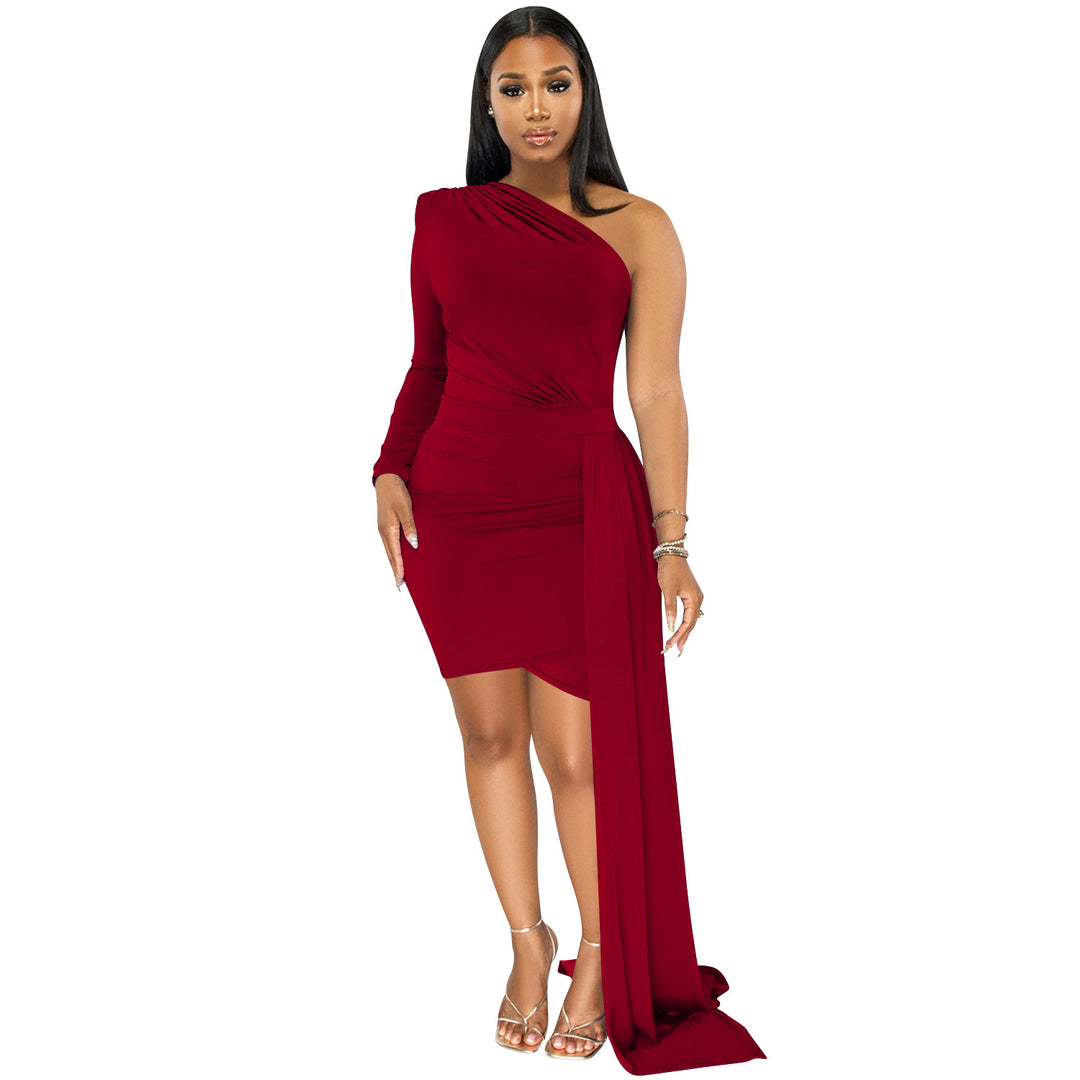 Dame Elegant One-Shoulder Mini Kjole med asymmetrisk kant og flydende stof Stilla