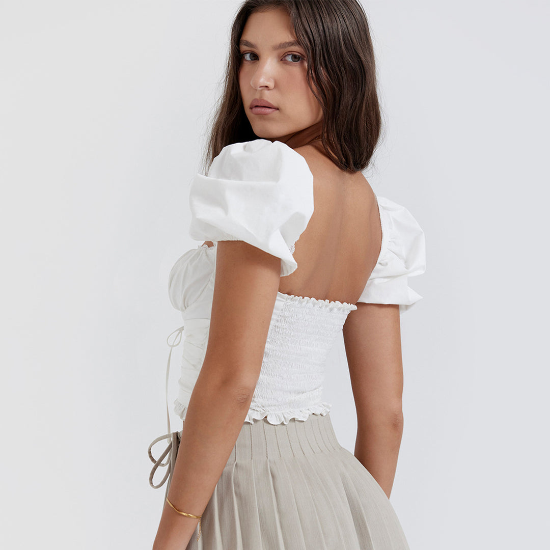 Dame Crop-Top med volangdetaljer og snøring Stilla