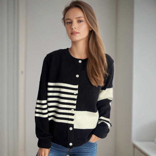 Kvinders afslappede cardigan med kontrasterende striber og elegante knapdetaljer Stilla