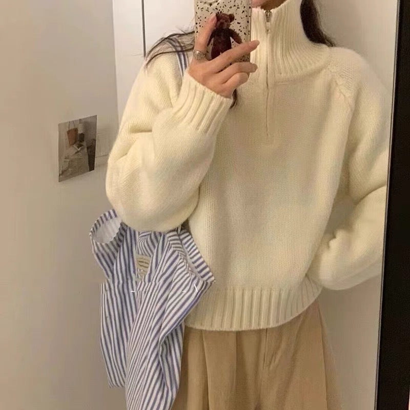 Dame striktrøje med høj krave og lynlås Stilla