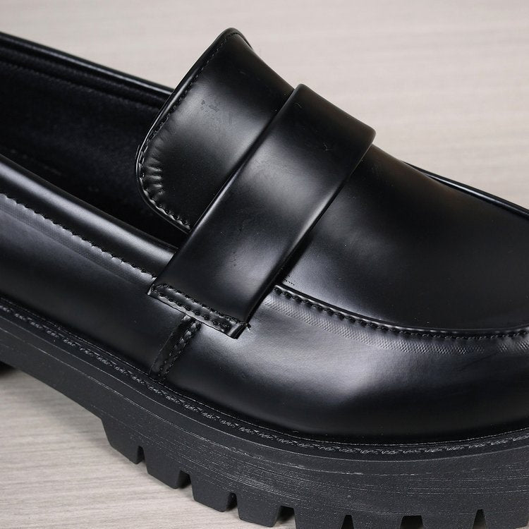 Dame Chunky Loafers med skridsikker profileret sål og elegant lukning Stilla
