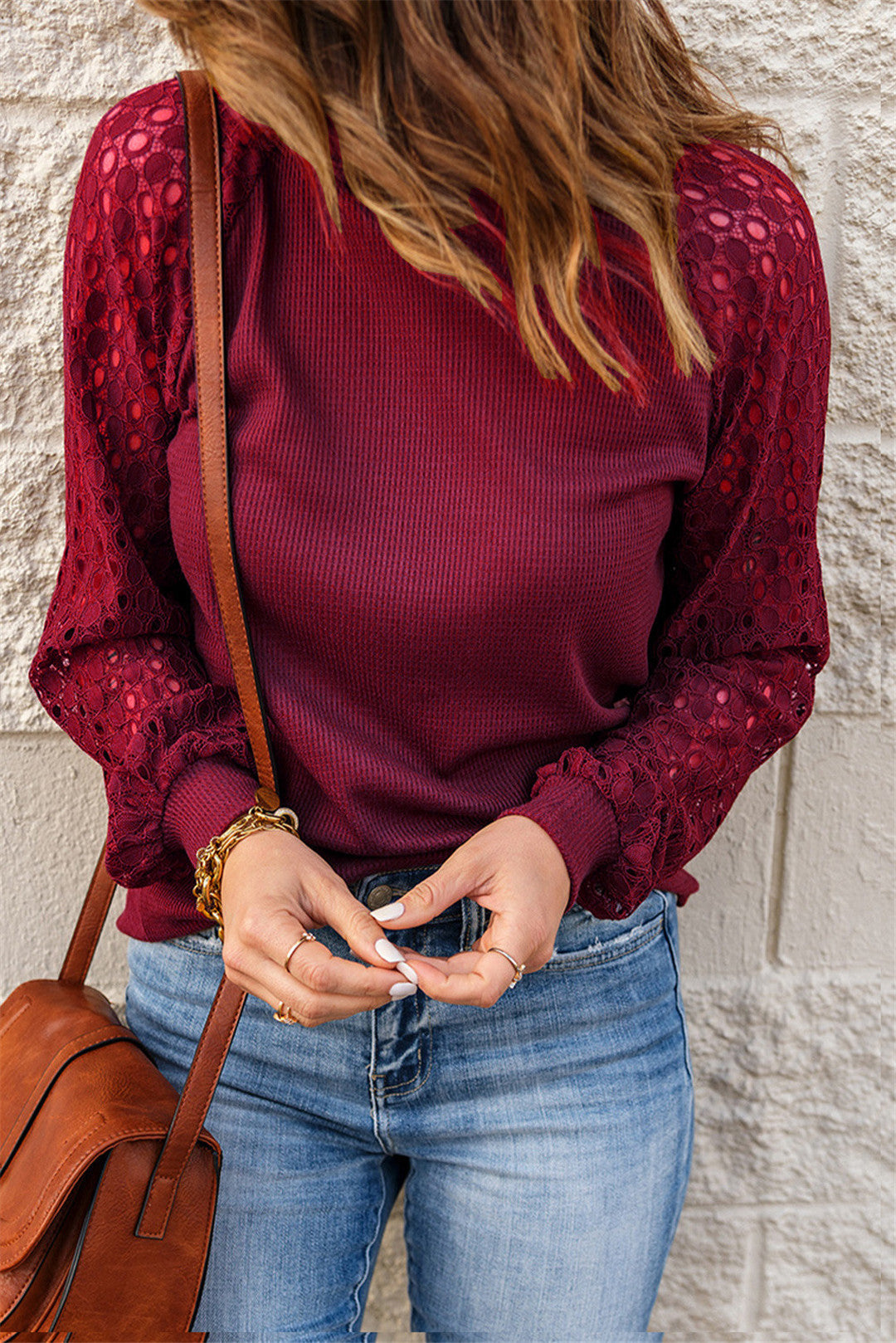 Dame designer top med feminine spidsærmer Stilla