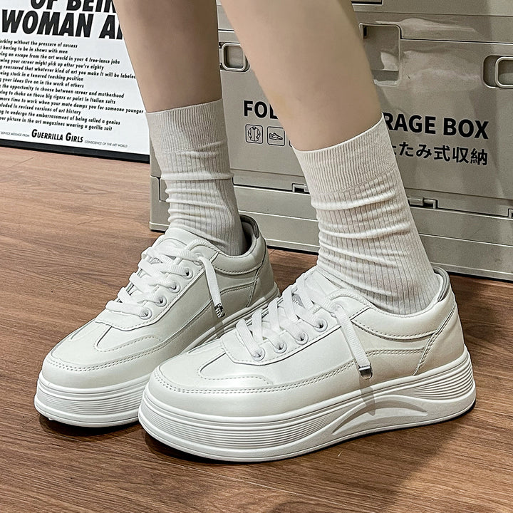Dame Sporty Sneakers med forhøjet såleprofil og åndbar konstruktion Stilla
