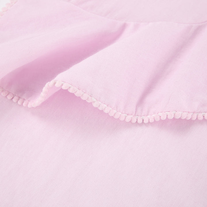 Damebluse med voluminøse flæser og elegant ståkrave Stilla