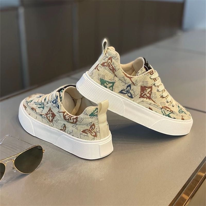 Dame Modische Sneakers med kontrasterende design og blød fodsenge-teknologi Stilla