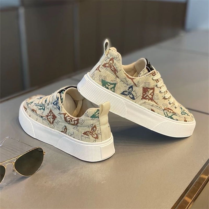 Dame Modische Sneakers med kontrasterende design og blød fodsenge-teknologi Stilla