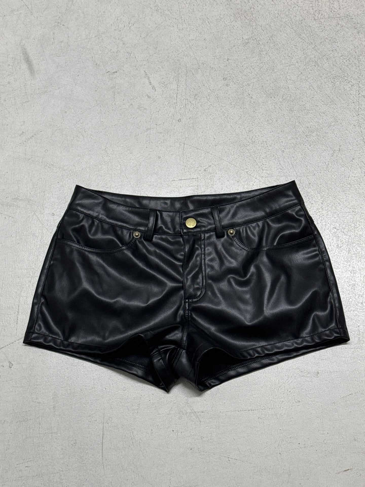Dame Kunstlæder Shorts med elegant pasform og praktiske sidelommer Skovae