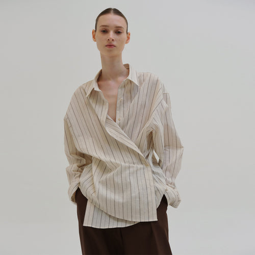 Dame Oversize Skjortebluse med fine striber Stilla