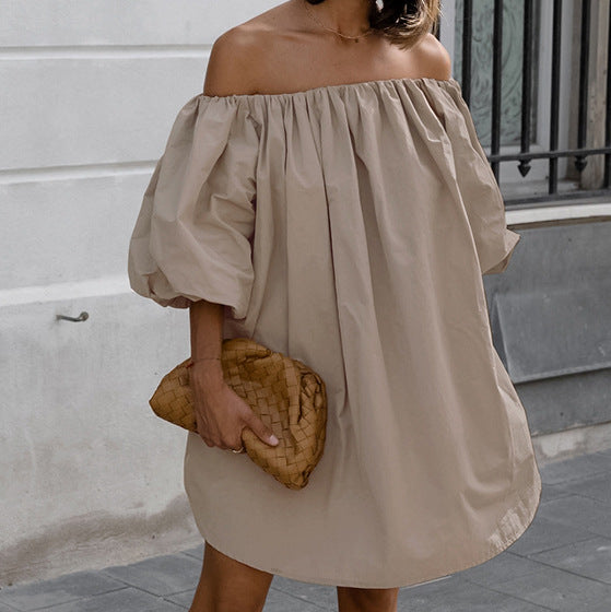 Dame Off-Shoulder Minikjole med voluminøse ærmer og lige skåret kant Stilla