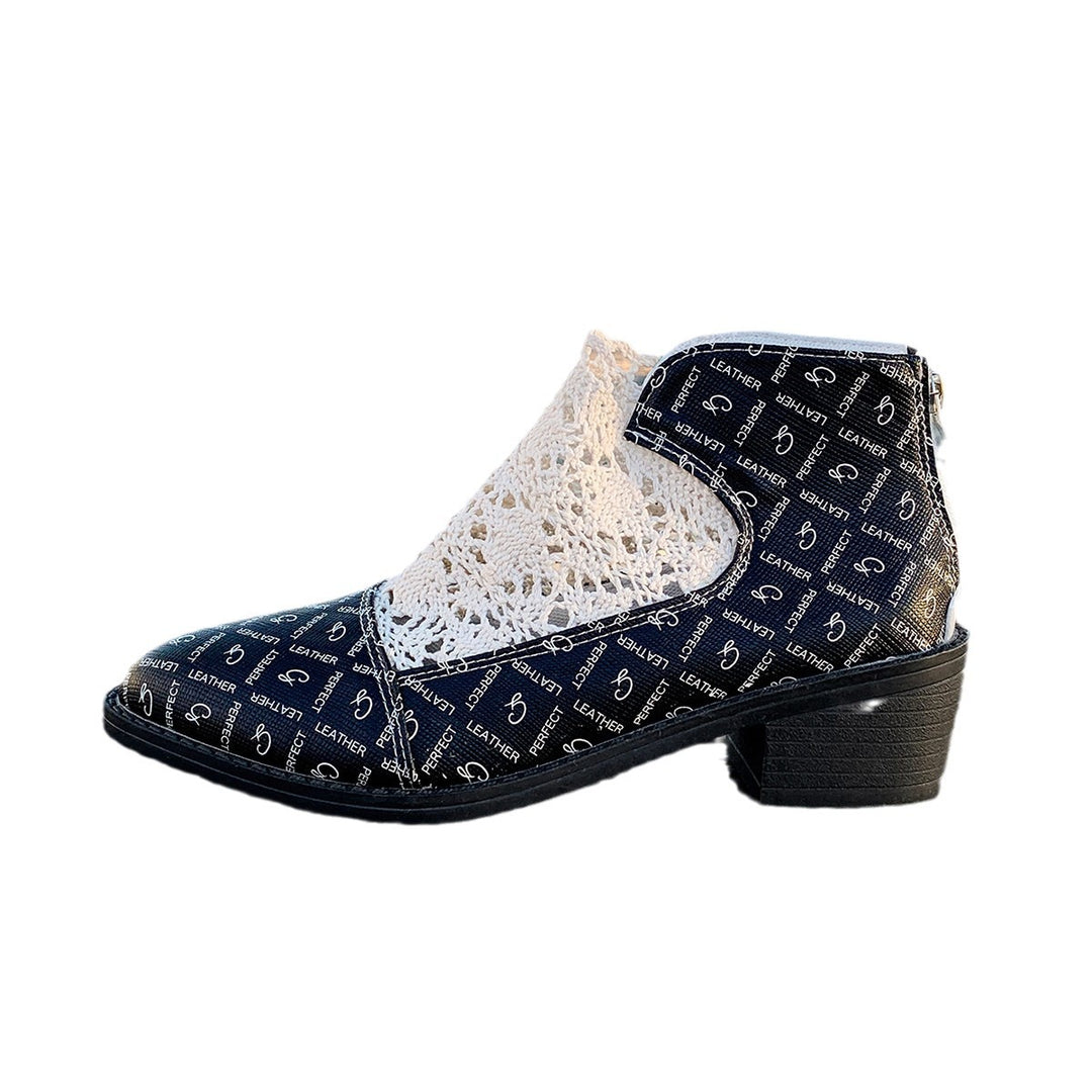 Dame Mules med trendy hækle-detajle og fashionable skrift Stilla