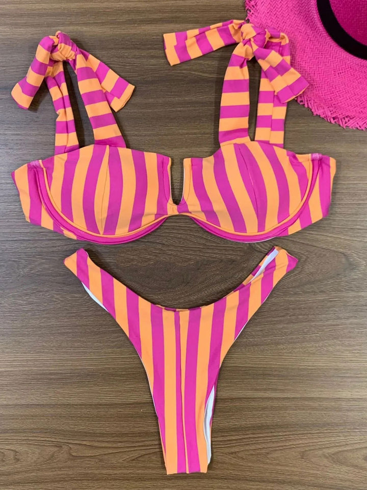 Dame Bikini-sæt med sporty snit og legende sløjfer Stilla
