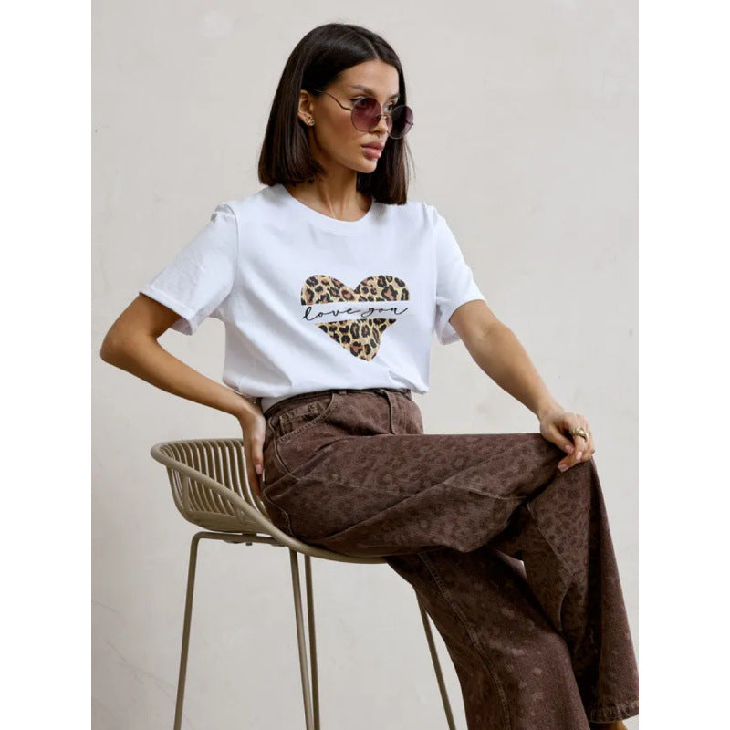 Dame T-shirt med kreativ leopard-hjerte motiv og inspirerende tekst Stilla