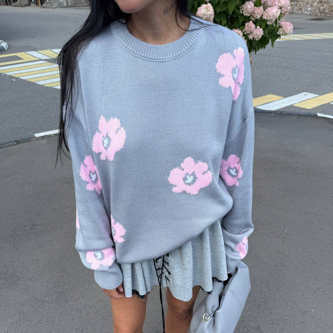Women's chunky knitted sweater with floral design Stilla