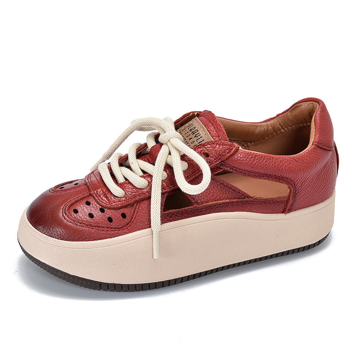 Dame Sneakers med moderigtige cut-out-detaljer og robust plateau Stilla