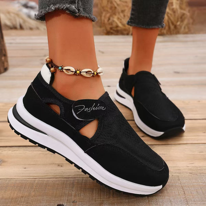 Dame Komfortable Slip-On Sneakers med modedesign i mesh og praktisk velcro-funktion Stilla