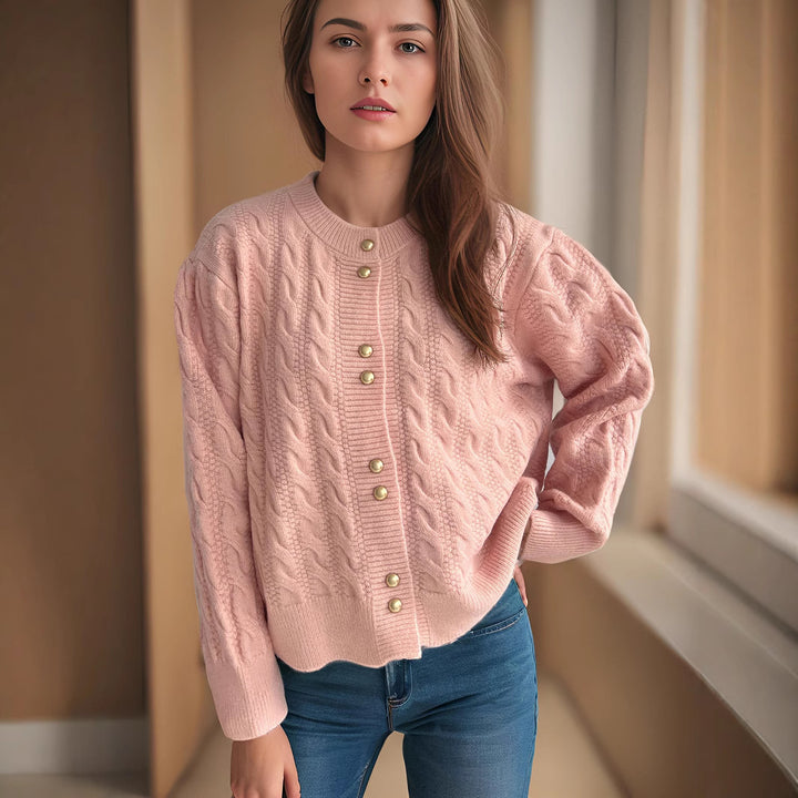 Dame chunky strik cardigan med dekorative knapper og kabelmønster Stilla