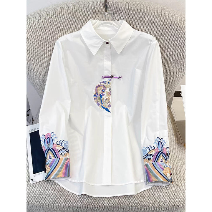 Dame eksklusiv langærmet bluse med kunstnerisk broderedesign og moderne accenter Stilla