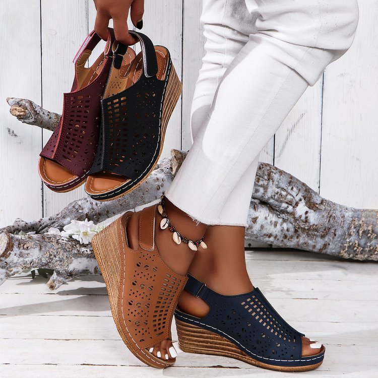 Dame Wedge Sandaler med ventilerende design Stilla