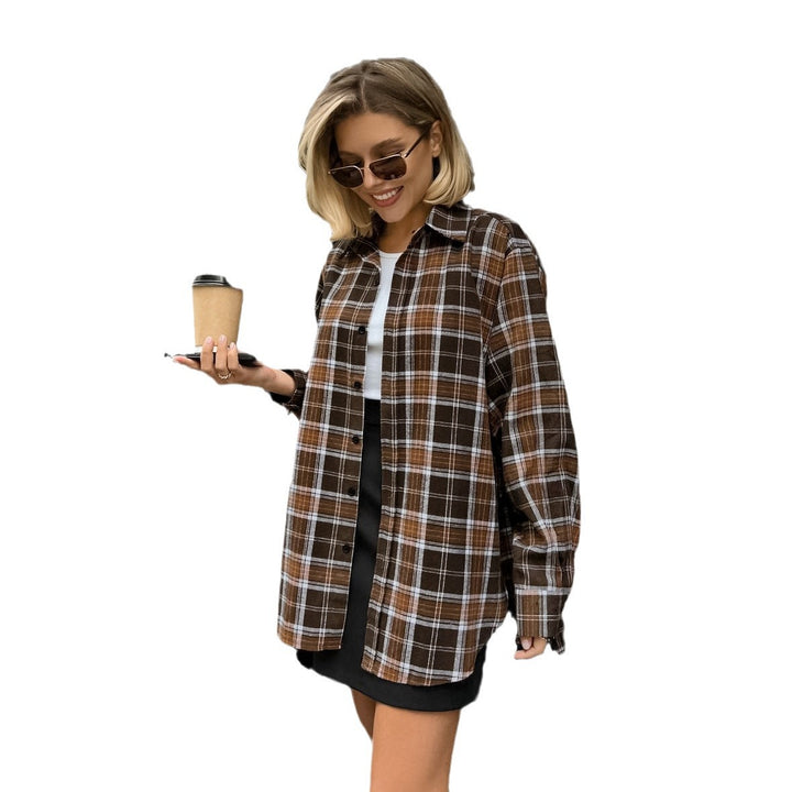 Dame flannel overshirt med moderne ternet mønster og casual snit Stilla