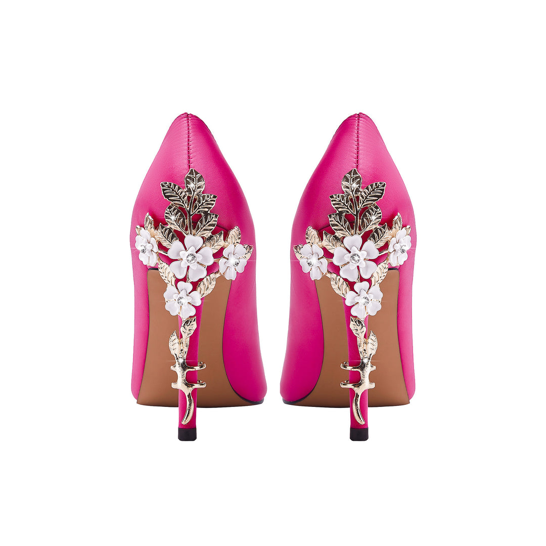 Femme elegant spidse hæle med florale accentdetaljer Stilla