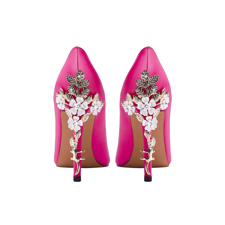 Femme elegant spidse hæle med florale accentdetaljer Stilla