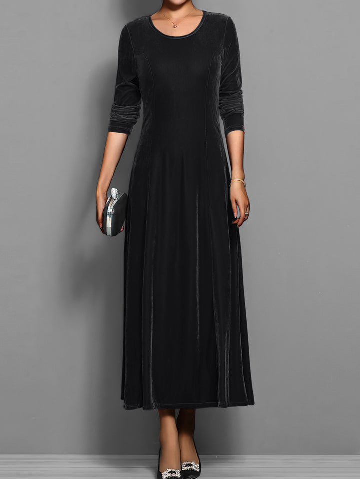 Dame elegant aftenkjole lavet af blød velour Stilla