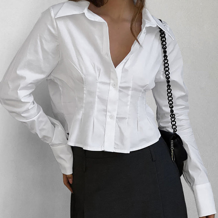 Dame figurtilpasset blusestil med elegant taljering Stilla