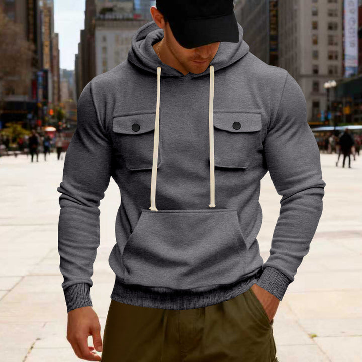 Herrer nan urban hoodie med brystlommer, kængurulomme og atletisk pasform Skovae